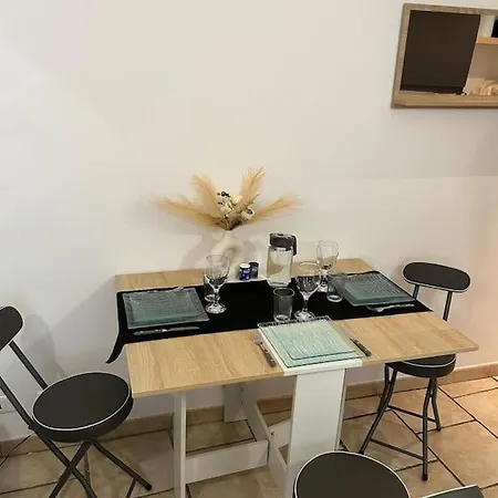 Ferienwohnung Le Cocon Des Carmes - Hypercentre Avignon Exterior foto